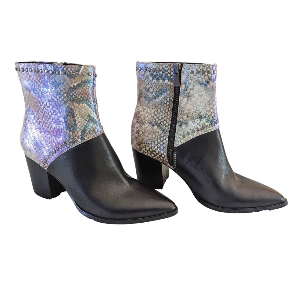 Jaggar Iridescent Snakeskin Ankle Boot size 6.5
